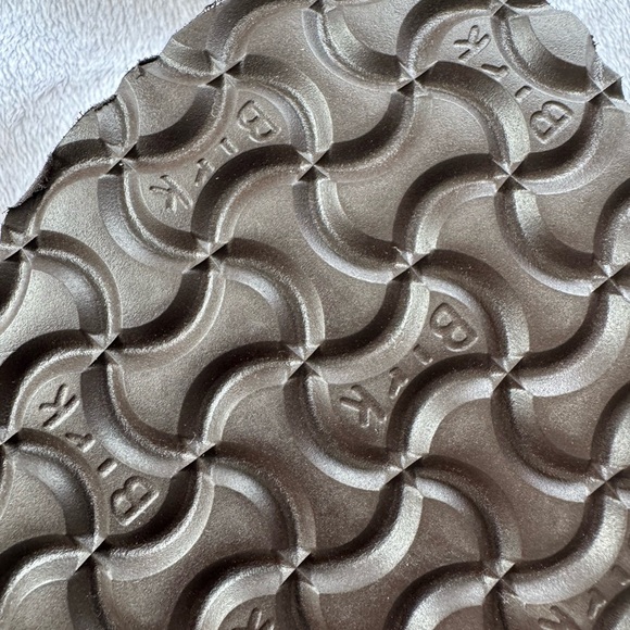 Papillio by Birkenstock Almina Nubuck
Platform Sandal in Pecan Size 8 US/ 39 EU - Picture 8 of 11